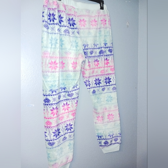 Pj's - Picture 2 of 3